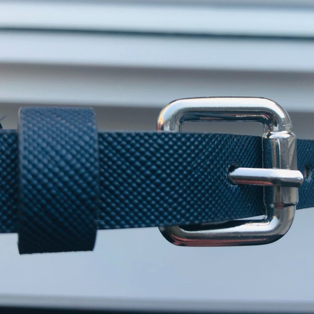 NWOT-RW&CO skinny belt navy Size XXS